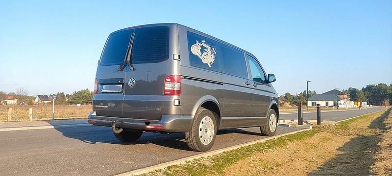 Gebraucht VW Transporter 140 PS (102 kW) 2015 Silber Van