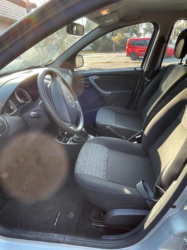 Gebraucht Dacia Duster 107 PS (78 kW) 2010 Silber SUV