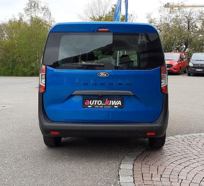Gebraucht Ford Tourneo Courier Trend 125 PS (91 kW) 2024 Blau Van / Kleinbus