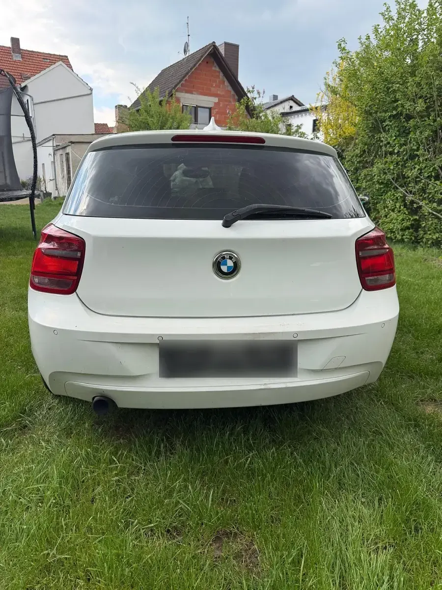 Gebraucht BMW 116 136 PS (100 kW) 2012 Weiß Kleinwagen