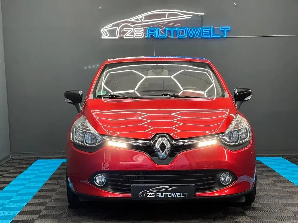 Gebraucht Renault Clio IV Luxe 90 PS (66 kW) 2012 Rot Limousine