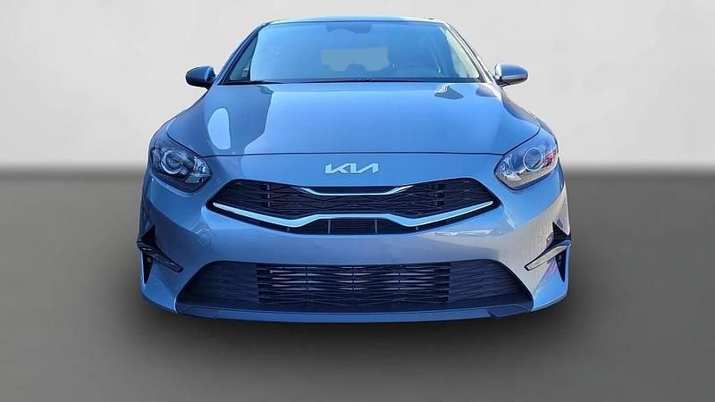 Gebraucht Kia Ceed Silver 140 PS (102 kW) 2025 Silber Kleinwagen