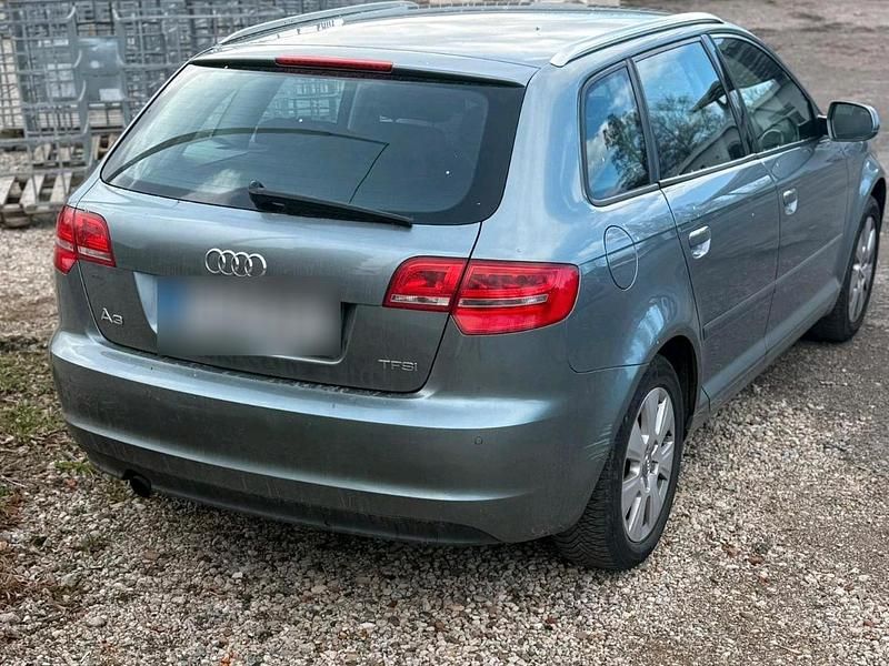Gebraucht Audi A3 130 PS (95 kW) 2010 Blau Kleinwagen