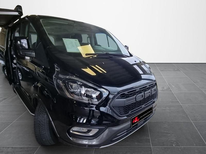 Käytetty Ford Tourneo Custom Active 2021 Musta Van