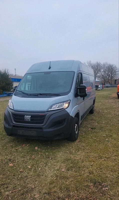 Gebraucht Fiat Ducato 160 PS (117 kW) 2022 Grau Van