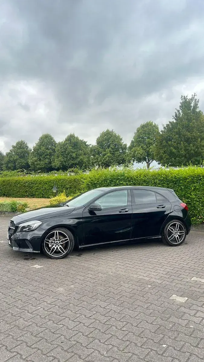 Gebraucht Mercedes A220 Urban 184 PS (135 kW) 2016 Schwarz Limousine