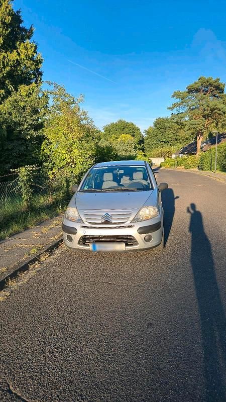 Gebraucht Citroën C3 73 PS (53 kW) 2007 Silber Kleinwagen