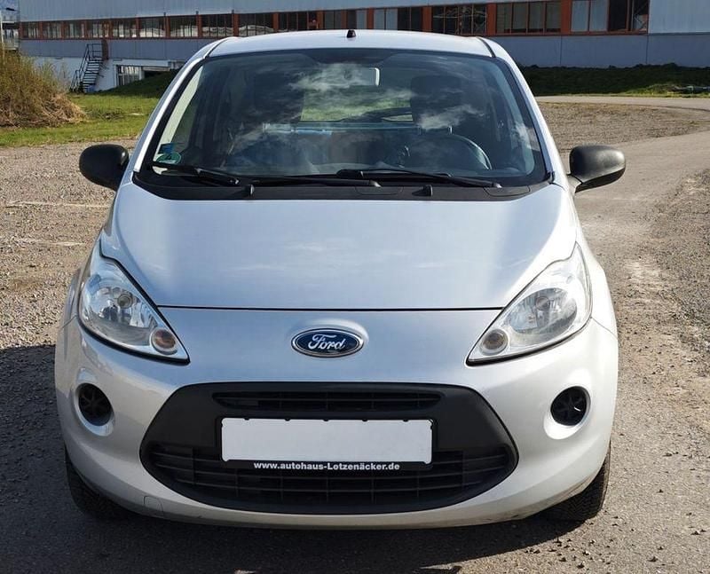 Gebraucht Ford Ka Titanium 69 PS (50 kW) 2010 Silber Kleinwagen