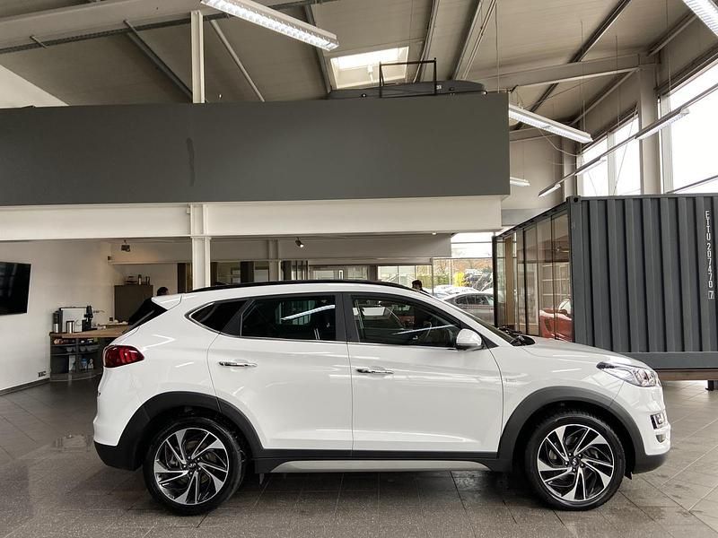 Gebraucht Hyundai Tucson Premium 136 PS (100 kW) 2019 Weiß SUV