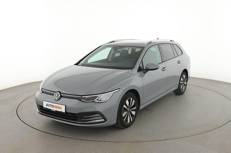 Grau Gebraucht 2023 VW Golf VIII Move Kombi | 21.640 € (Fairer Preis) - Bild 1/3