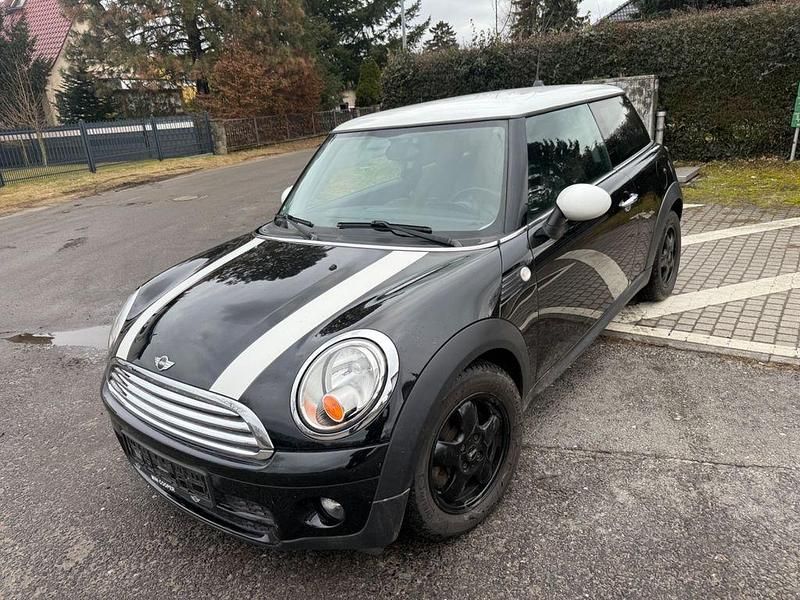 Gebraucht Mini Cooper D 109 PS (80 kW) 2010 Schwarz Kleinwagen