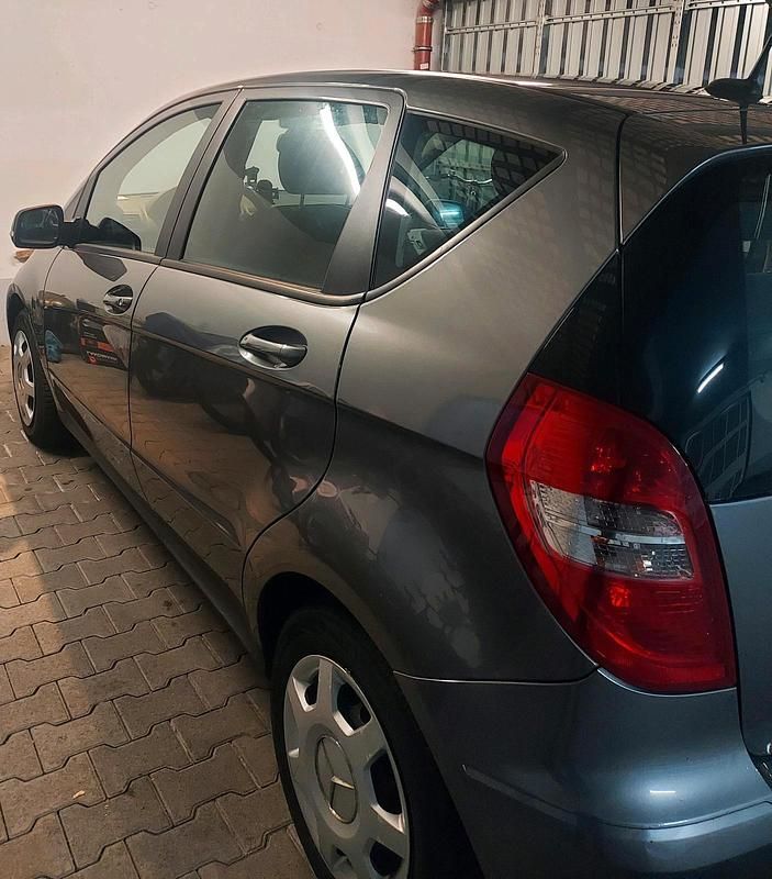 Second-hand Mercedes A150 2009 Berlinǎ