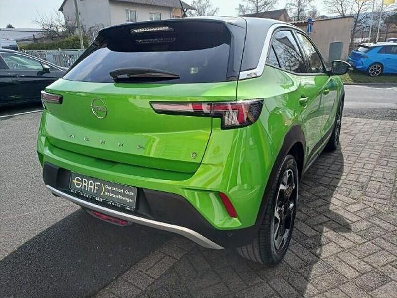 Gebraucht Opel Mokka-e Ultimate 100 kW (136 PS) 2022 Matcha grün / dach schwarz SUV