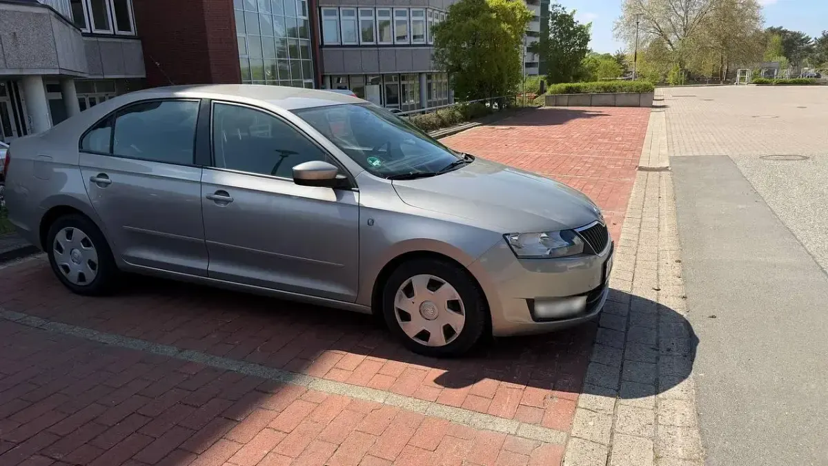 Brugt Skoda Rapid 63 HK (46 kW) 2013 Guld Hatchback
