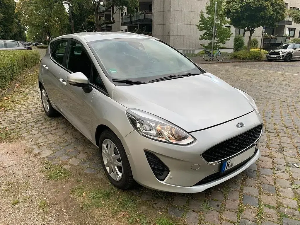 Gebraucht Ford Fiesta Cool & Connect 95 PS (69 kW) 2020 Silber Kleinwagen
