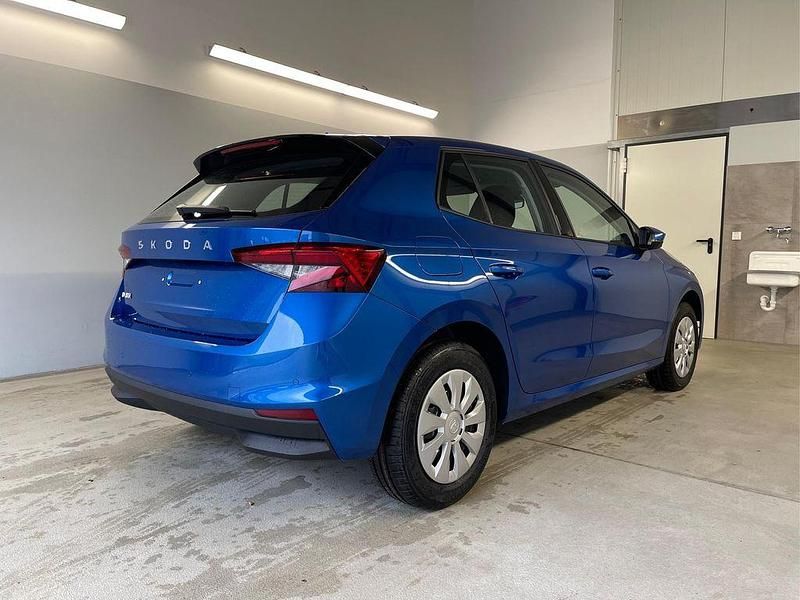 Neu Skoda Fabia Selection 95 PS (69 kW) 2025 [k4k4] energy blau Kleinwagen