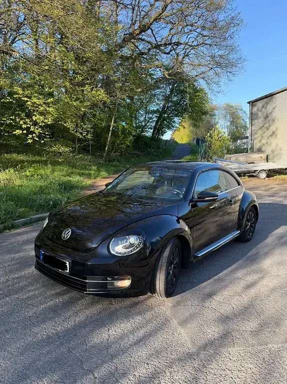 Gebraucht VW Beetle Exclusive 105 PS (77 kW) 2013 Schwarz Kleinwagen