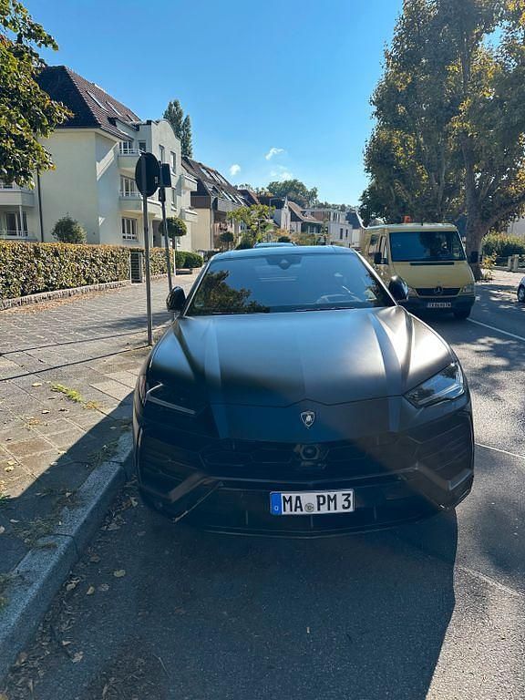 Schwarz Gebraucht 2020 Lamborghini Urus SUV | 210.000 € (Fairer Preis) - Bild 1/4
