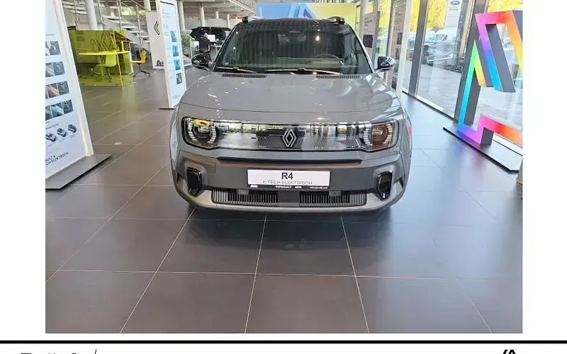Ny Renault 4 E-Tech Iconic 110 kW (150 HK) 2026 Grå SUV