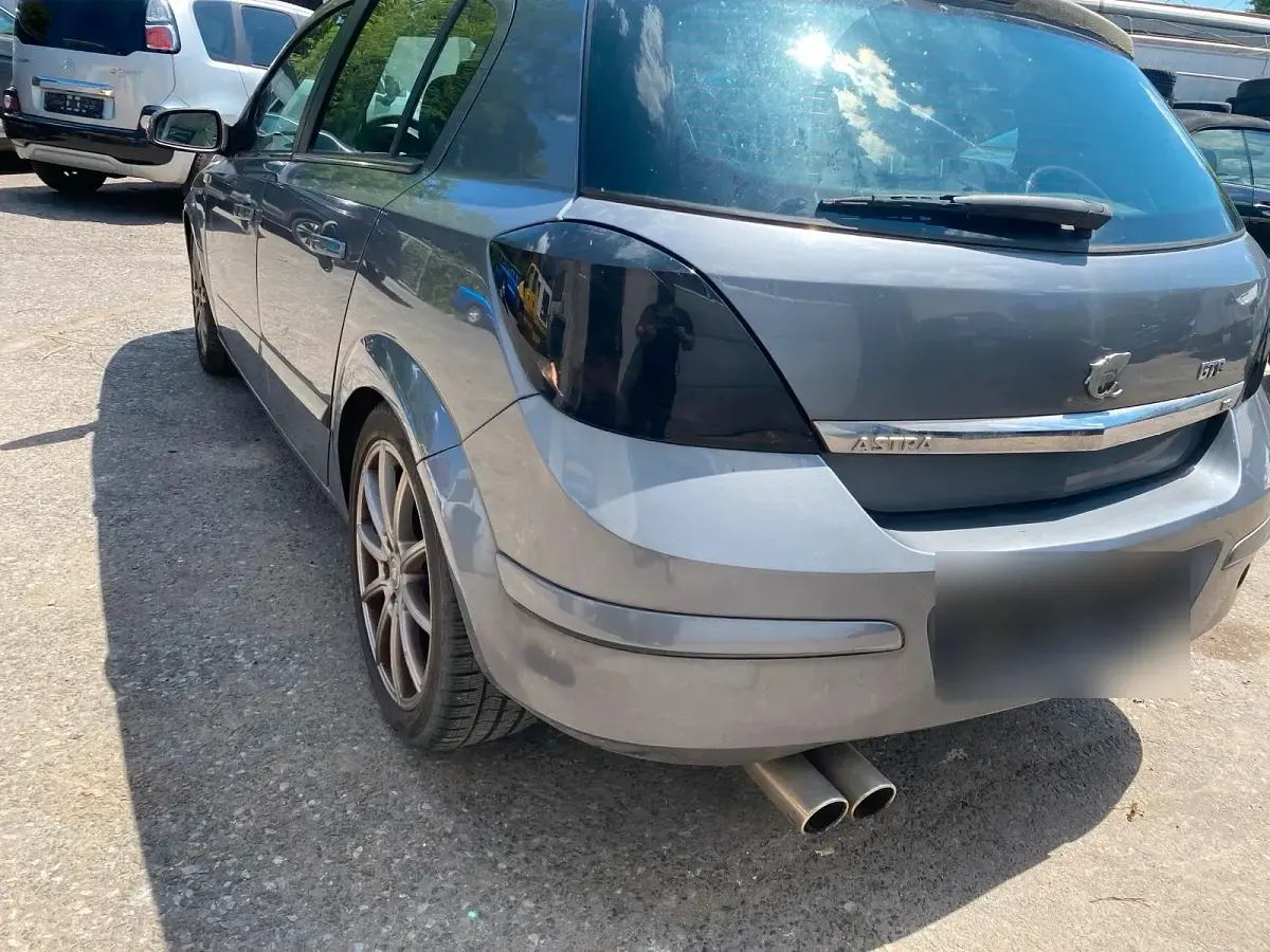 Gebraucht Opel Astra Elegance 125 PS (91 kW) 2004 Grau Limousine