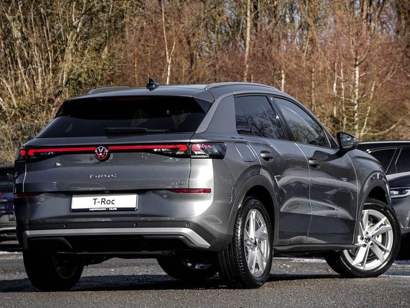 Neu VW T-Roc Style 116 PS (85 kW) 2026 Grau SUV