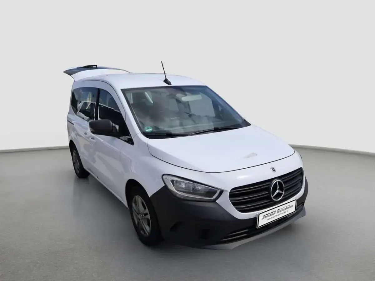 Gebraucht Mercedes Citan 112 116 PS (85 kW) 2024 Artikweiß Van / Kleinbus