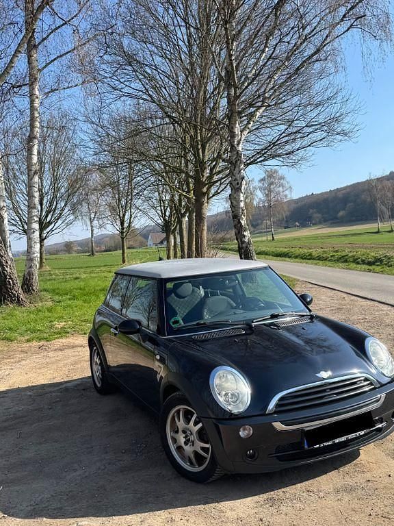 Gebraucht Mini ONE Seven 90 PS (66 kW) 2006 Schwarz Kleinwagen