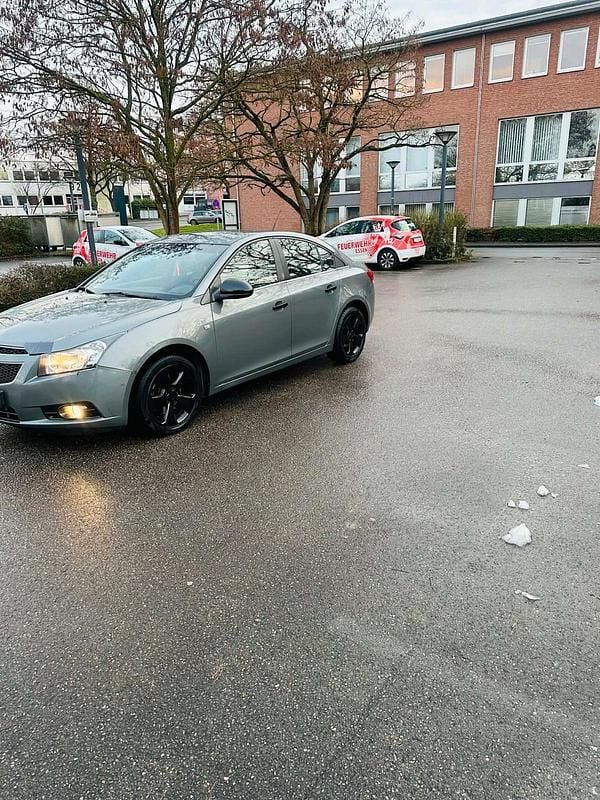 Gebraucht Chevrolet Cruze 160 PS (117 kW) 2012 Grau Limousine