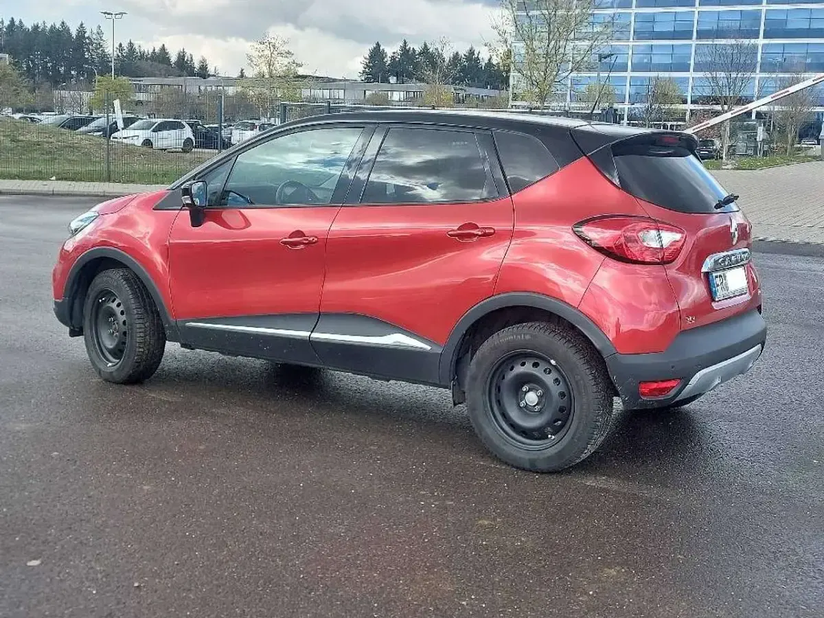 Gebraucht Renault Captur XMOD 90 PS (66 kW) 2016 Rot SUV