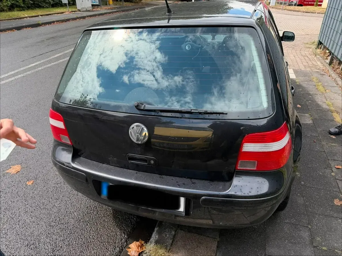 Gebraucht VW Golf IV 102 PS (75 kW) 2003 Schwarz Kleinwagen