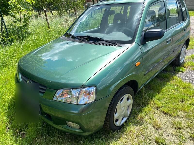 Gebraucht 2000 Mazda Demio Kleinwagen | 699 € - Bild 1/4