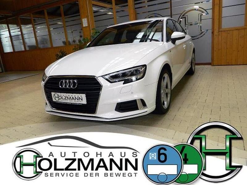 Weiß Gebraucht 2018 Audi A3 S-Line Limousine | 15.890 € (Guter Preis) - Bild 1/4