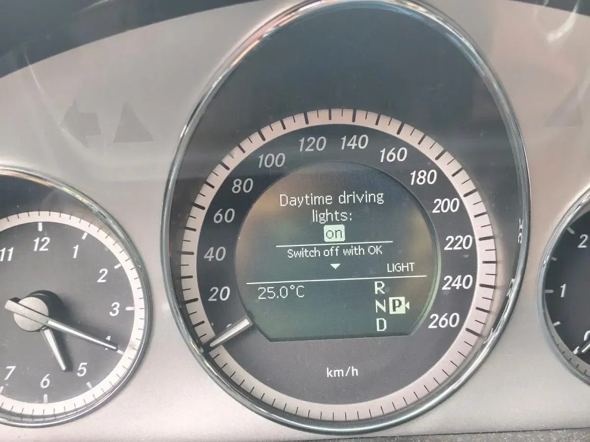 Gebraucht Mercedes E300 Avantgarde 231 PS (169 kW) 2011 Schwarz Kombi
