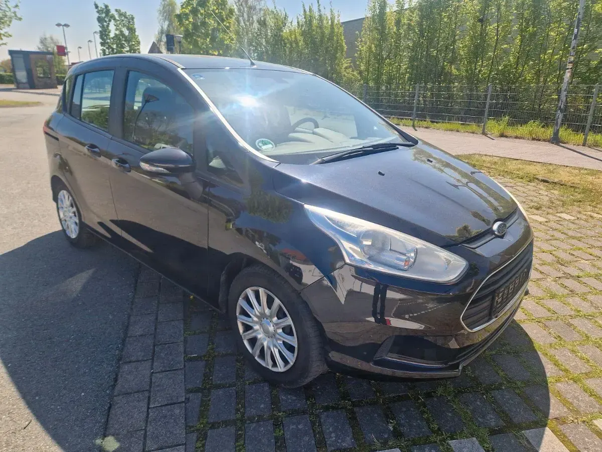 Używany Ford B-MAX Trend 101 KM (74 kW) 2013 Minivan