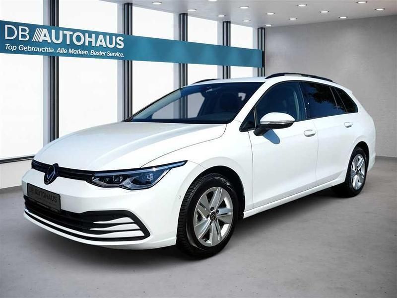 Weiß Gebraucht 2023 VW Golf VIII Life Kombi | 21.320 € (Guter Preis) - Bild 1/4