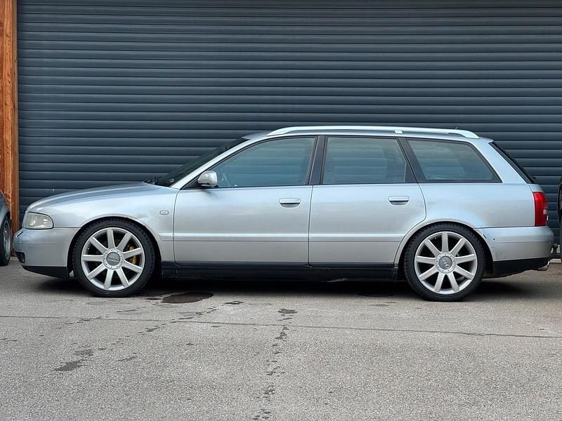 Usata Audi A4 Performance 150 CV (110 kW) 2000 Argento Station wagon