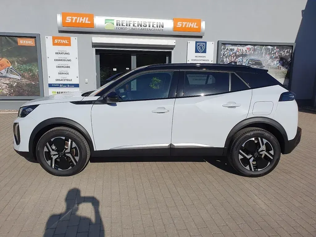 Neu Peugeot 2008 GTi 145 PS (106 kW) 2025 Weiß SUV