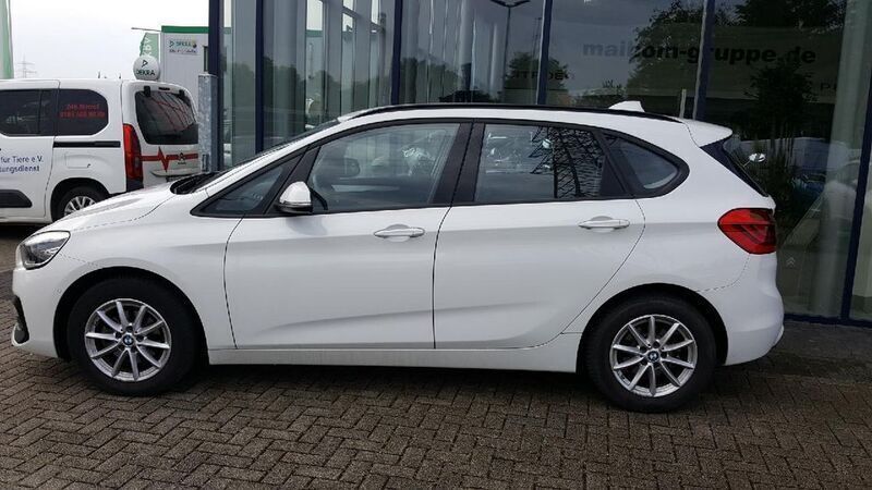 Gebraucht BMW 216 Active Tourer Advantage 109 PS (80 kW) 2020 Alpinweiss 3 Van / Kleinbus