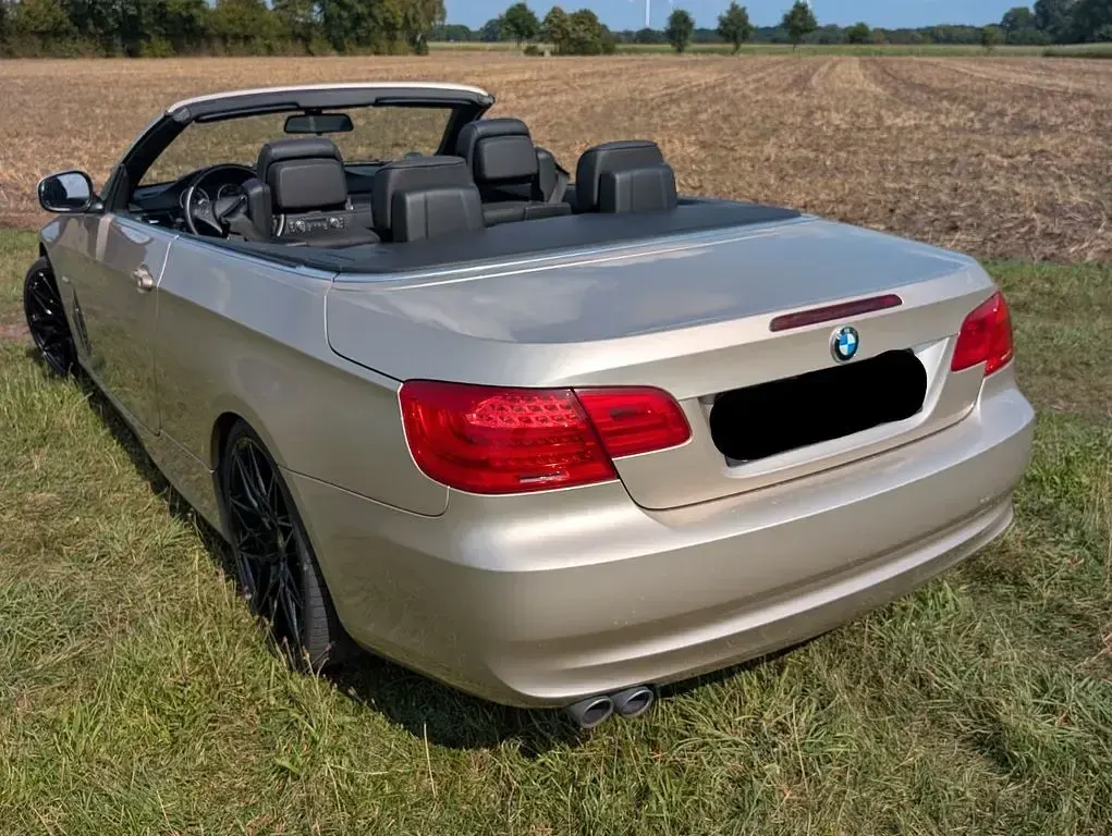 Gebraucht BMW 330 Cabriolet Performance 245 PS (180 kW) 2011 Silber Cabrio