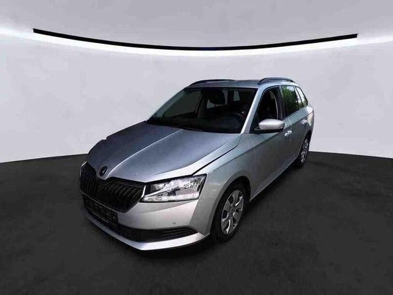 Silber Gebraucht 2022 Skoda Fabia Ambition Kombi | 13.950 € (Guter Preis) - Bild 1/4