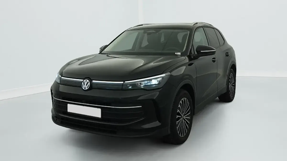 Gebraucht VW Tiguan Edition 129 PS (94 kW) 2025 Schwarz (noir ebene) SUV