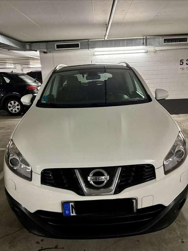 Gebraucht Nissan Qashqai Tekna 150 PS (110 kW) 2010 Weiß SUV