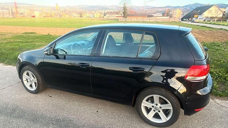 Gebraucht VW Golf VI Trendline 105 PS (77 kW) 2010 Schwarz Kleinwagen