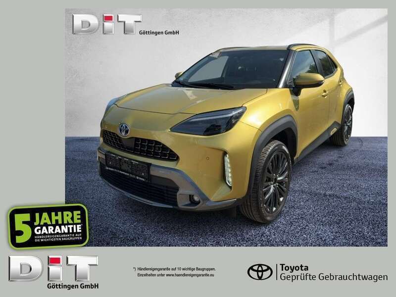 Brass gold metallic Gebraucht 2023 Toyota Yaris Cross SUV | 26.990 € (Fairer Preis) - Bild 1/4