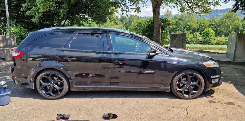 Schwarz Gebraucht 2011 Ford Mondeo Titanium S Kombi | 7.800 € (Teuer) - Bild 1/2