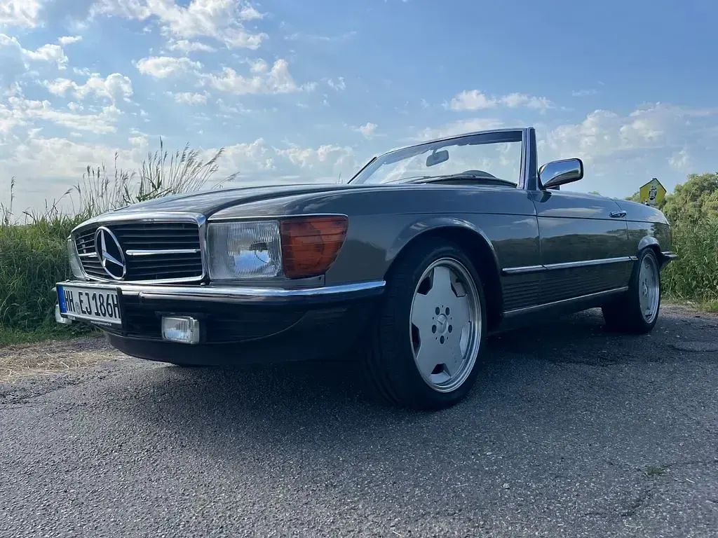 Gebraucht Mercedes SL280 174 PS (127 kW) 1985 Grau Cabrio