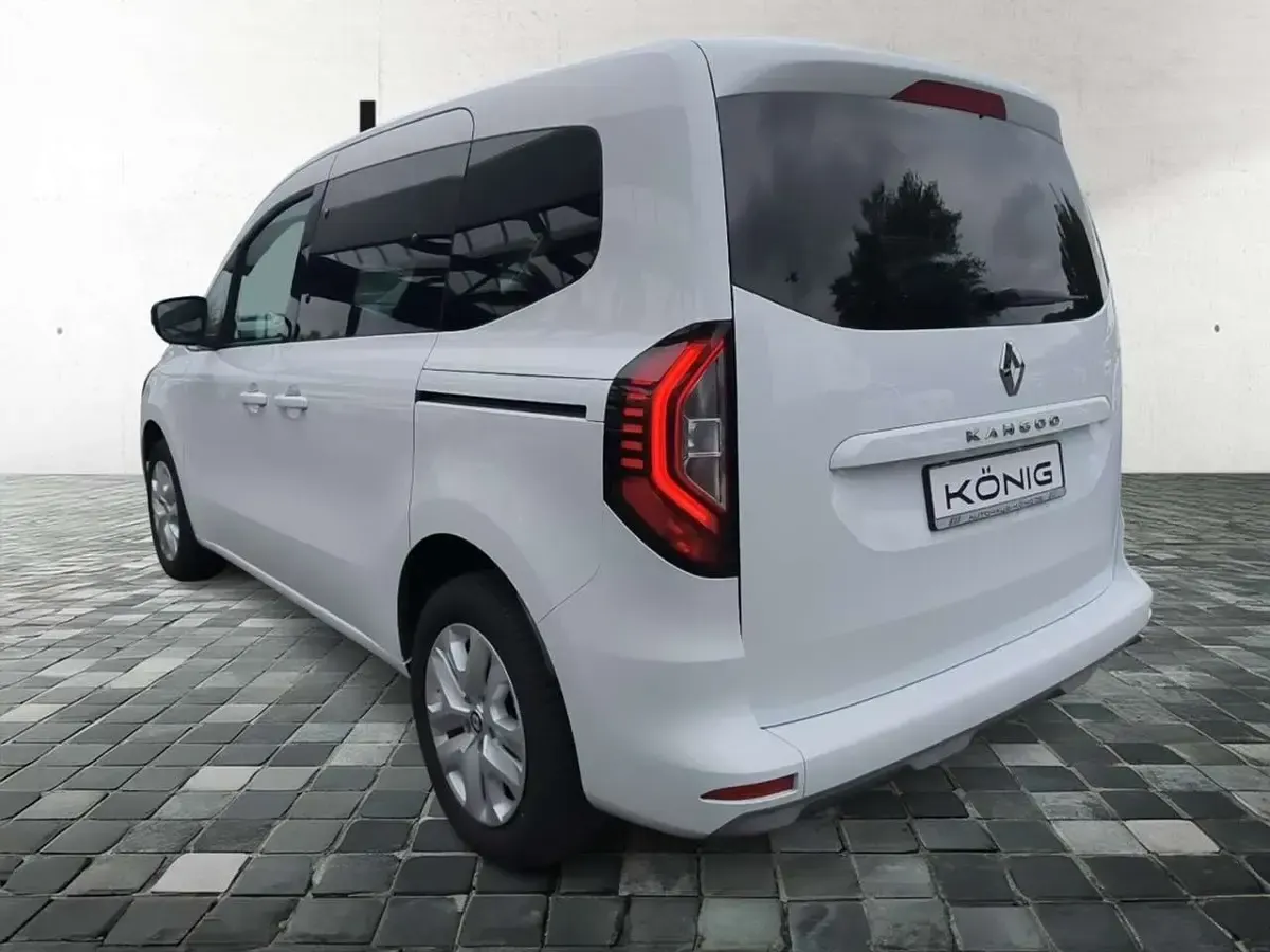 Gebraucht Renault Kangoo Equilibre 102 PS (75 kW) 2024 Mineralweiß Van / Kleinbus