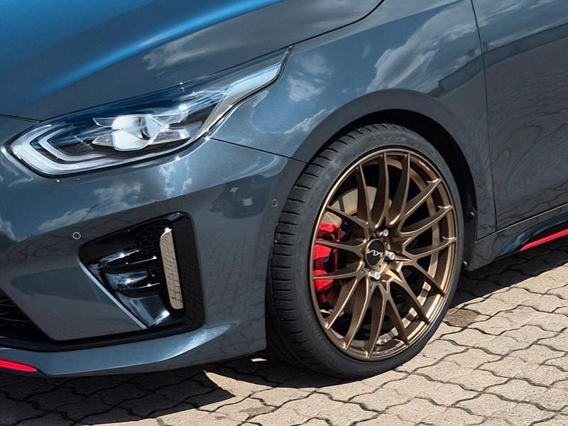 Gebraucht Kia ProCeed GT 204 PS (150 kW) 2021 Grau Kombi