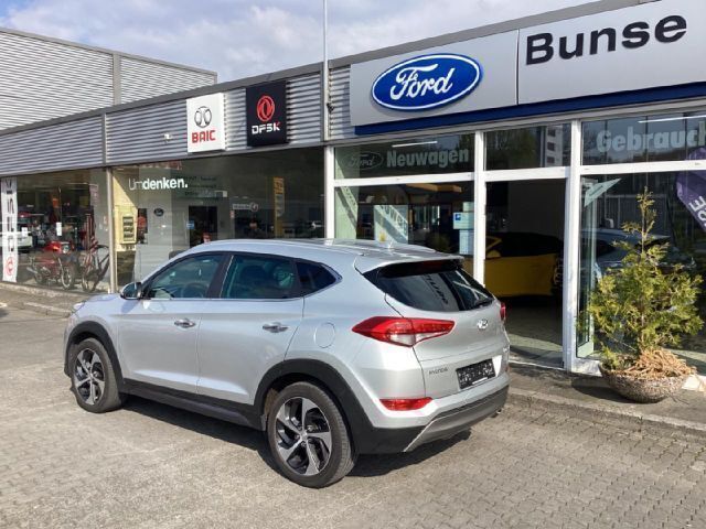 Gebraucht Hyundai Tucson Premium 177 PS (130 kW) 2017 Platinum silver / mic SUV