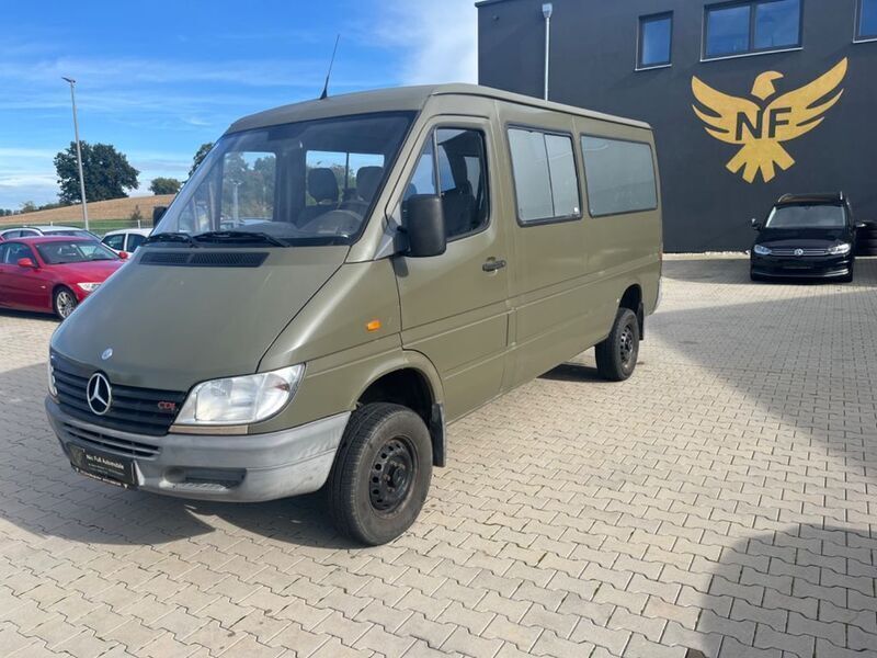 Grau Gebraucht 2003 Mercedes Sprinter Van | 21.990 € - Bild 1/4